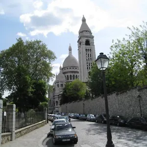 Apartment Charming In Montmartre, Paris